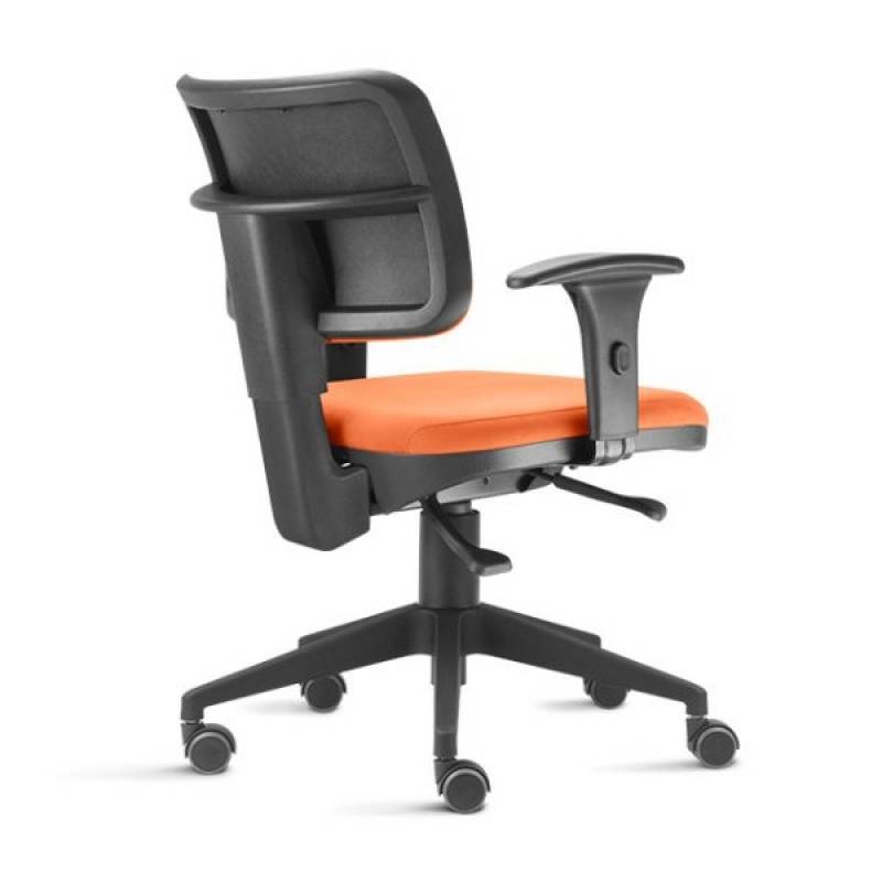 Cadeira para Escritório Almofadada Valor Juquitiba - Cadeiras para Empresa